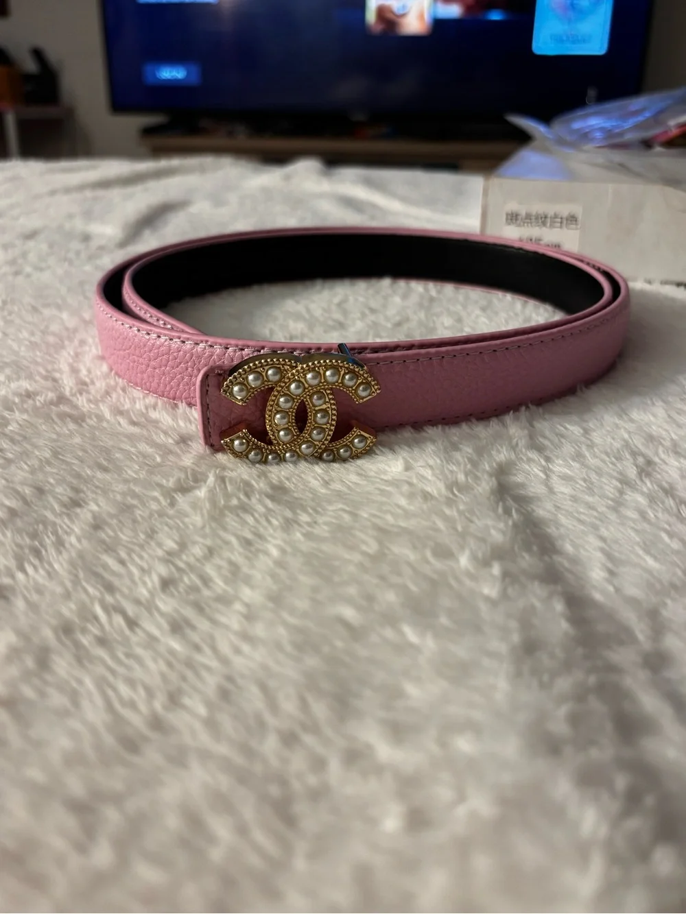 Brand new !!! Pink Women's Logo Buckle Belt